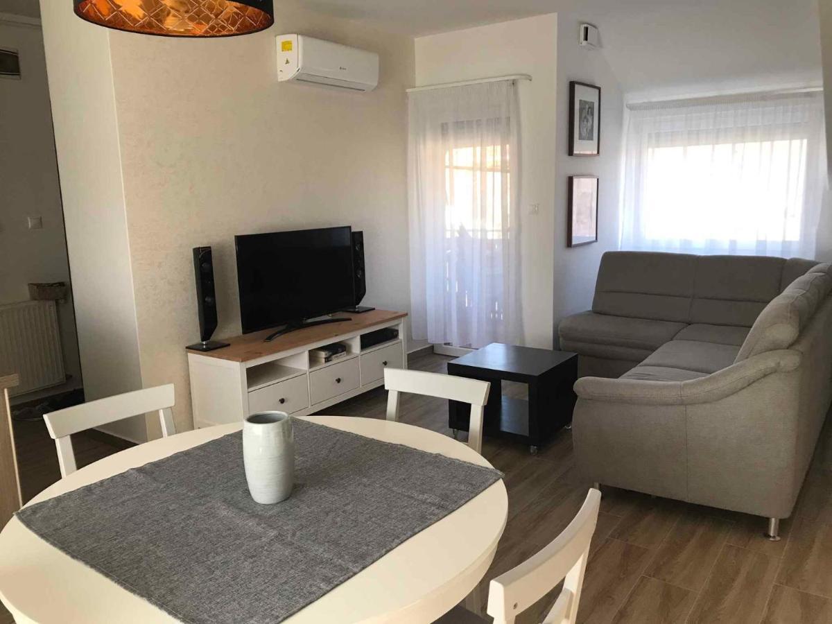Apartment In Keszthely/Balaton 35892 Buitenkant foto